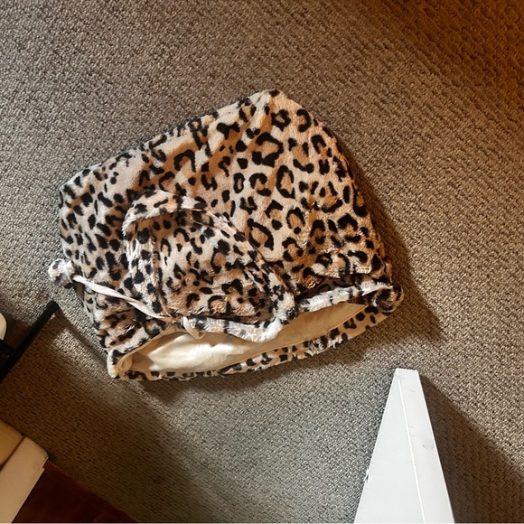 I am selling pocketbooks and doTERRA cases and oils!!! - Picture 10 of 16